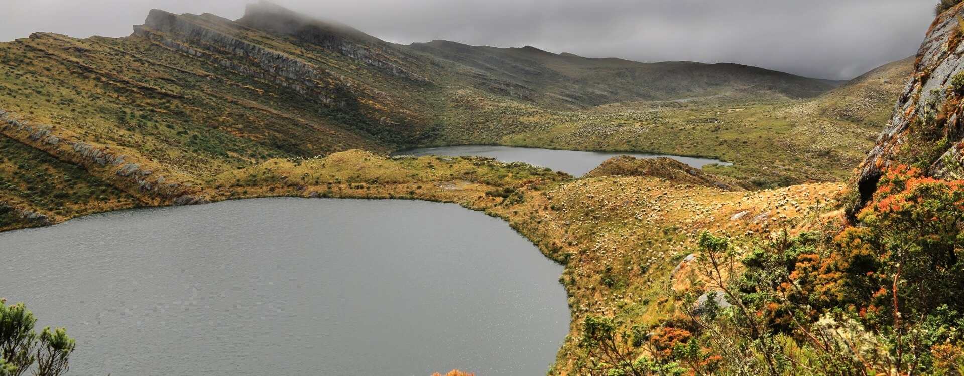 Paisaje de las Lagunas de Siecha en el Parque Nacional Natural Chingaza, Colombia.