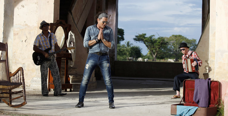 carlos vives, talento colombiano, artista, orgullo nacional, pop latino, cantante colombiano