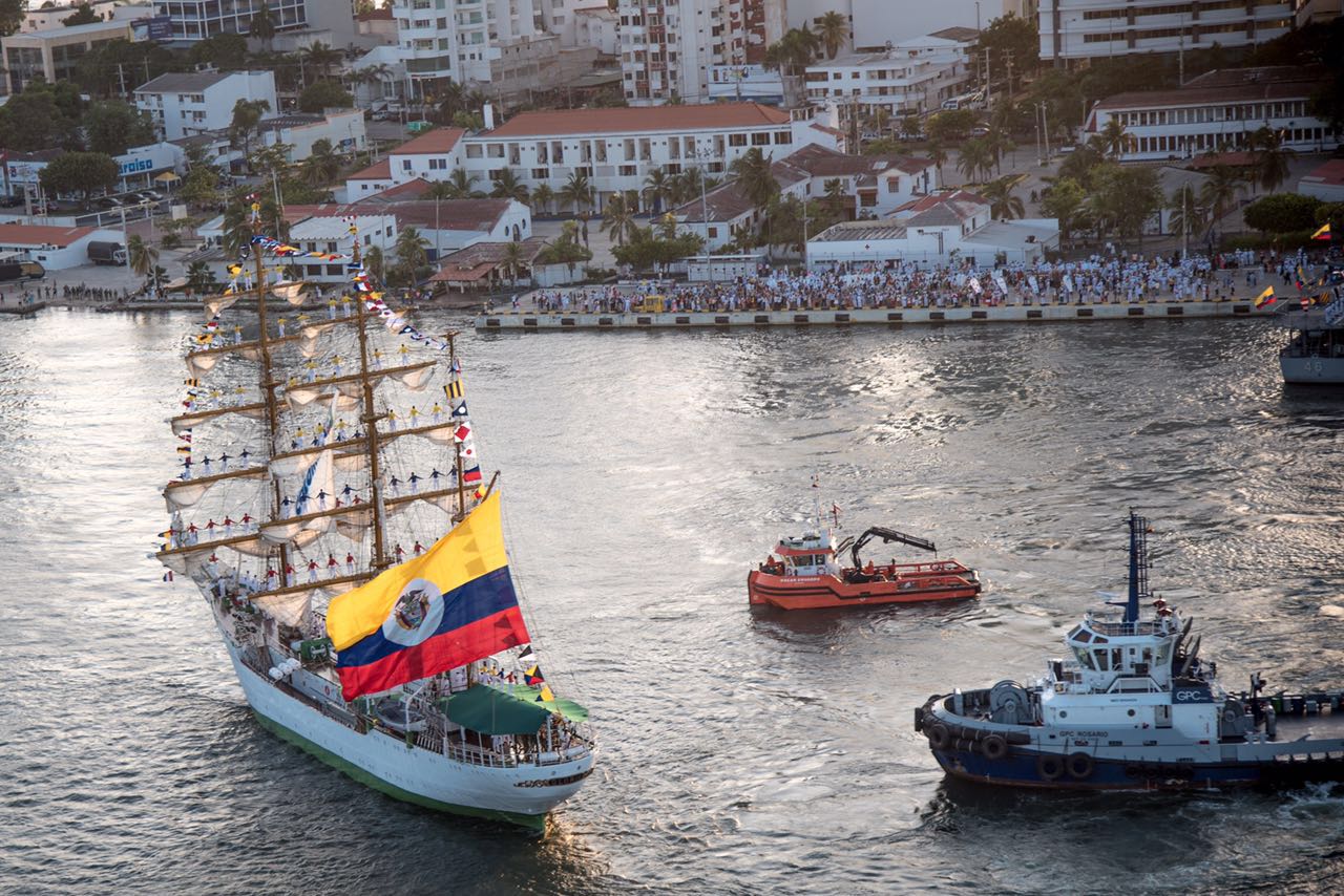 Buque Gloria, Cartagena, Zarpando, Colombia