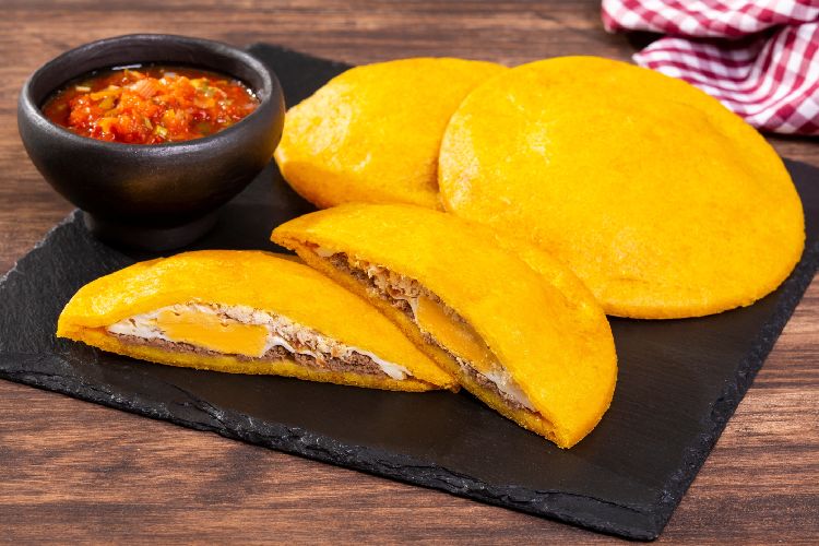 Arepa de huevo colombiana