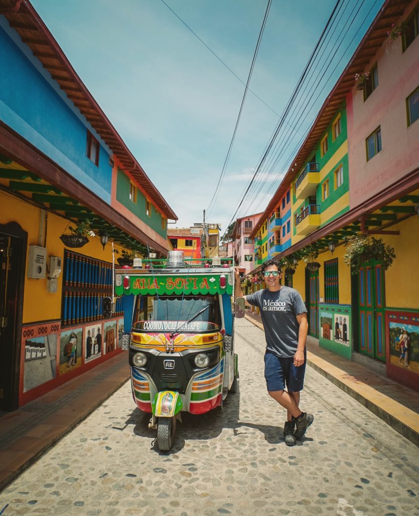 Alan por el Mundo en Guatapé