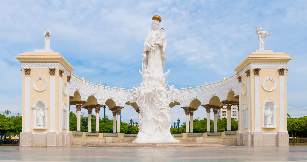 Basílica Nuestra Señora del Rosario, Chiquinquirá, turismo religioso