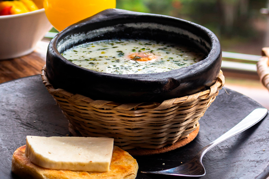 Changua, comida colombiana
