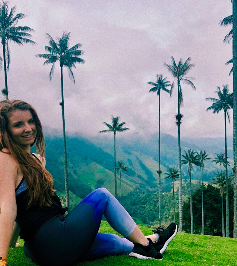 Kally Higgins en el Valle del Cocora, ubicado en el país más acogedor del mundo | Marca País Colombia