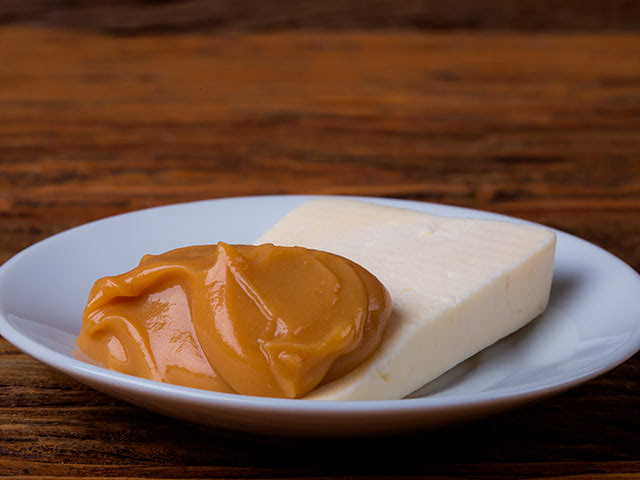 Queso con dulce de leche.