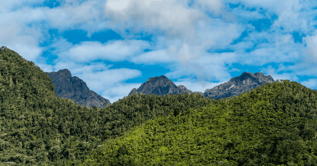 Farallones de Cali, vistos desde Pueblo Pance