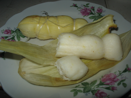 Colombian food, colombian street food, colombian snacks, mazorca, corn