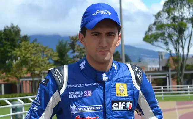 Fotografía de Carlos Huertas, piloto automovilismo Colombiano, formula 3, pilotos Colombia