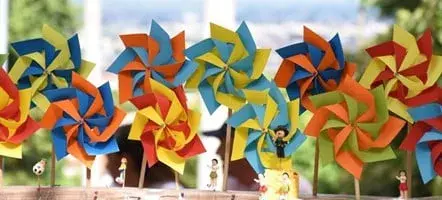 Ringletes o molinos de viento, un infaltable en las decoraciones de las macetas