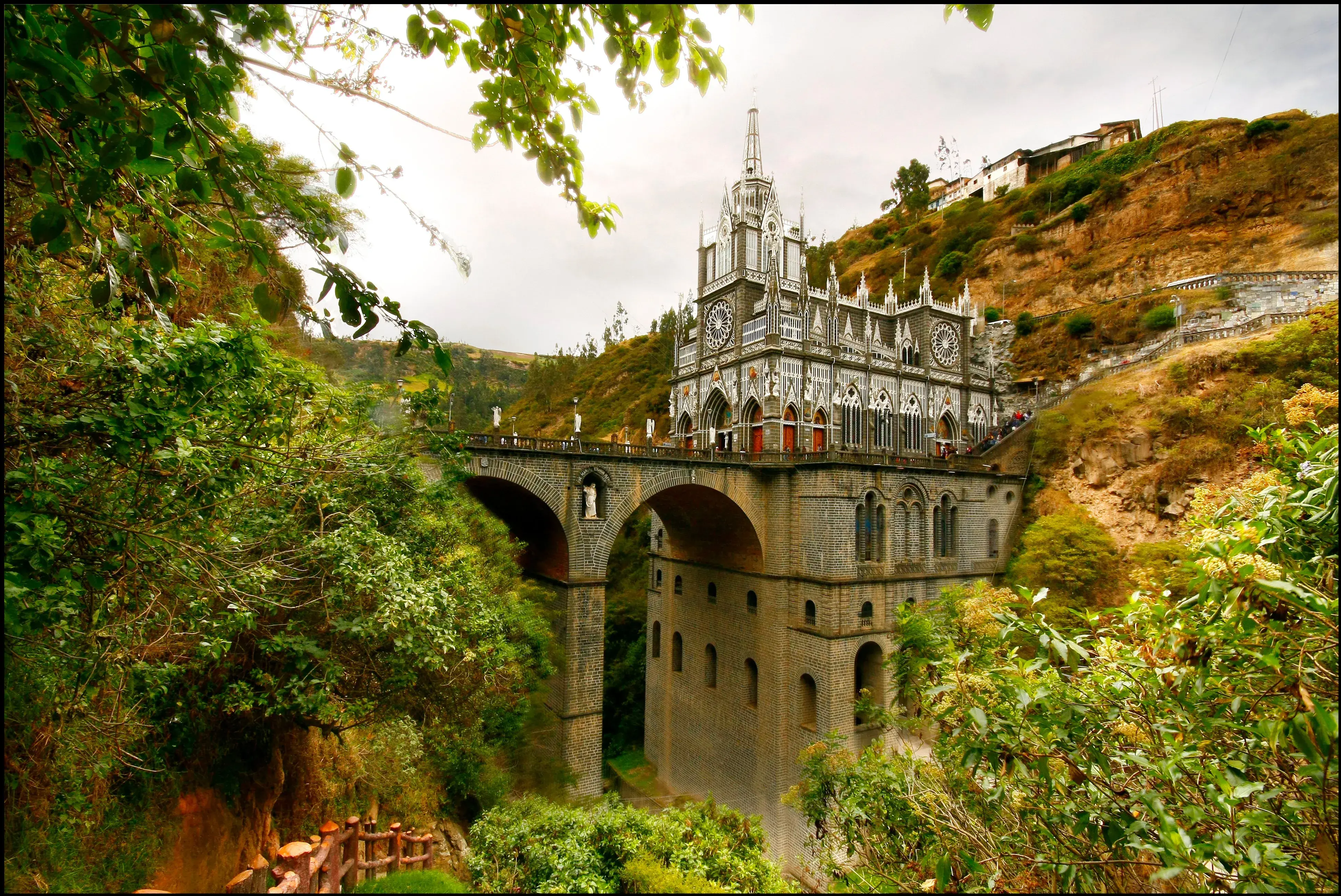 Santuario de las Lajas, Holy Week, Colombia