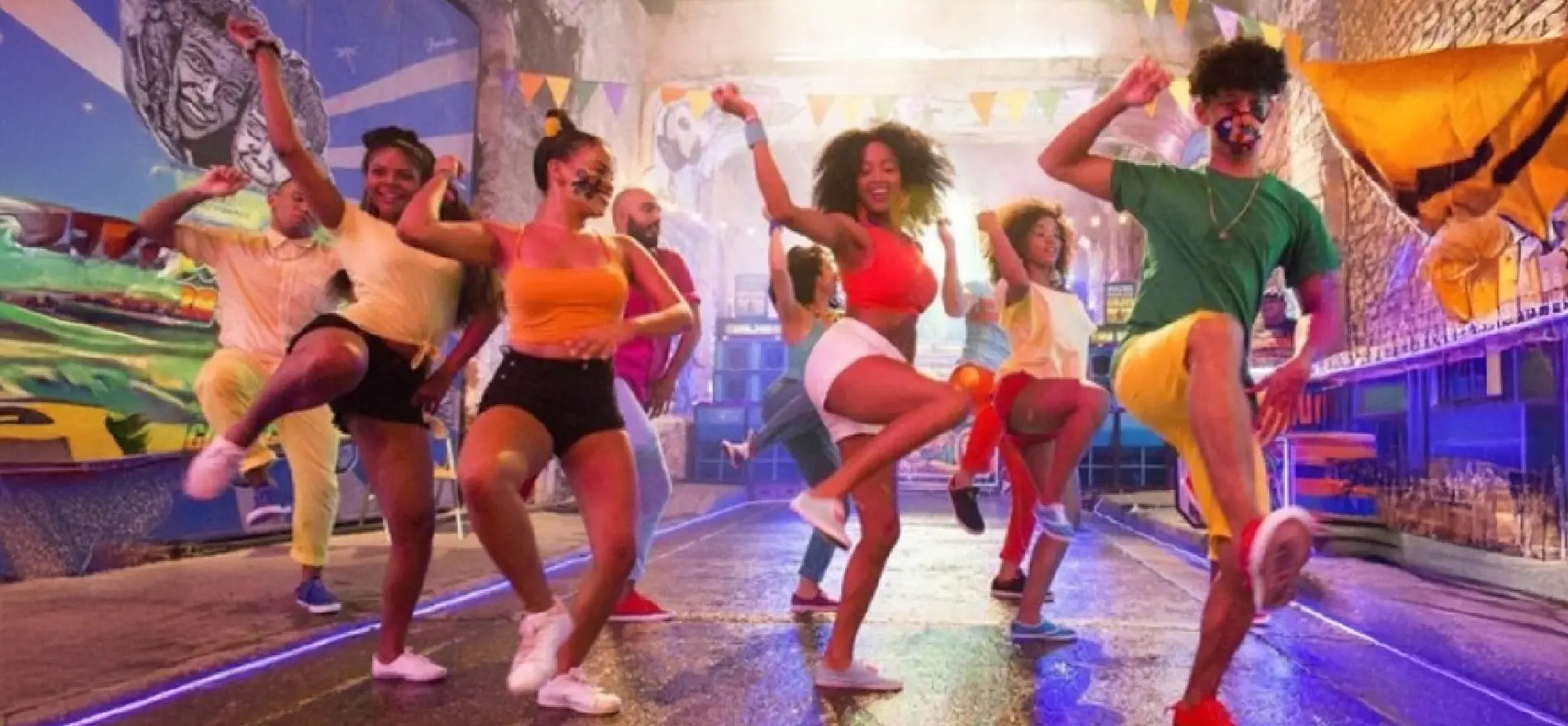 Group of people dancing champeta