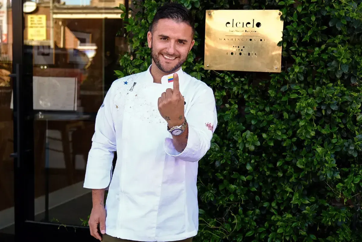 Chef Juan Barrientos en restaurante El Cielo
