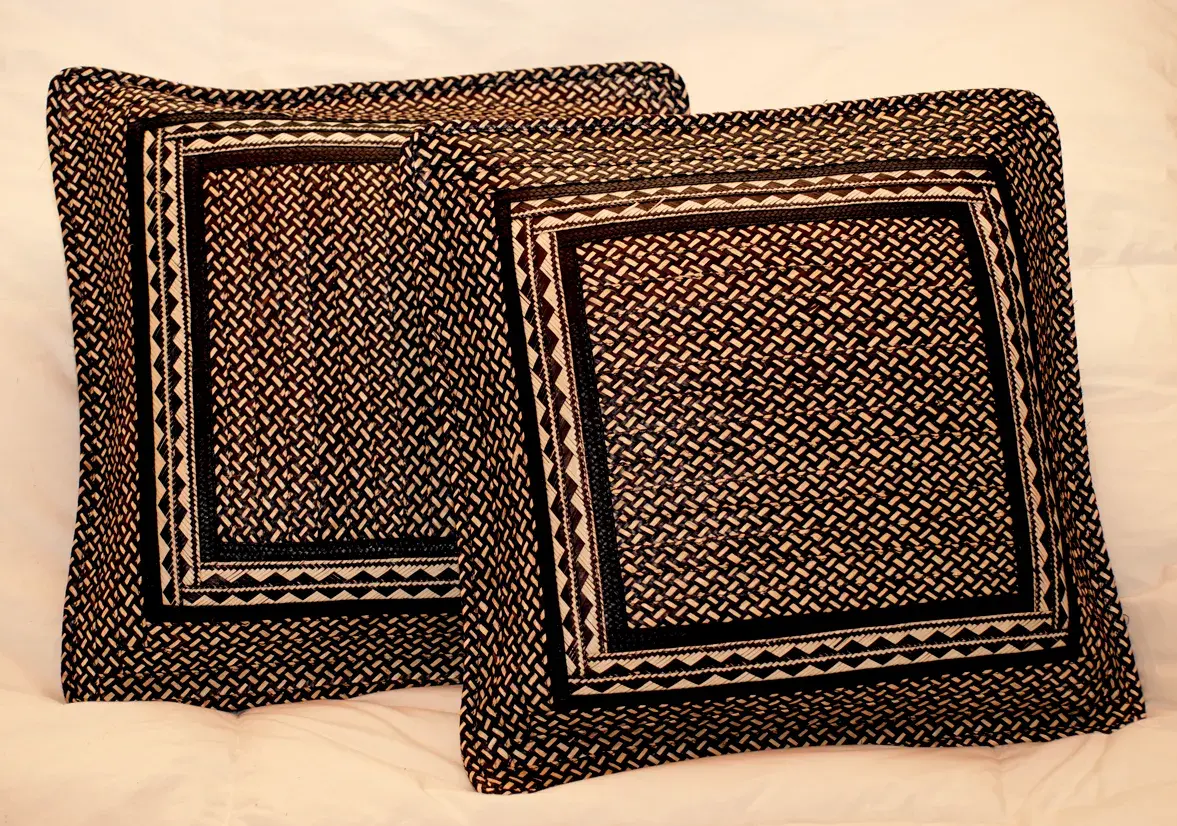 Woven cushion