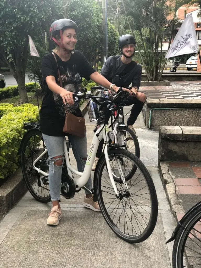 Personas en bicicleta