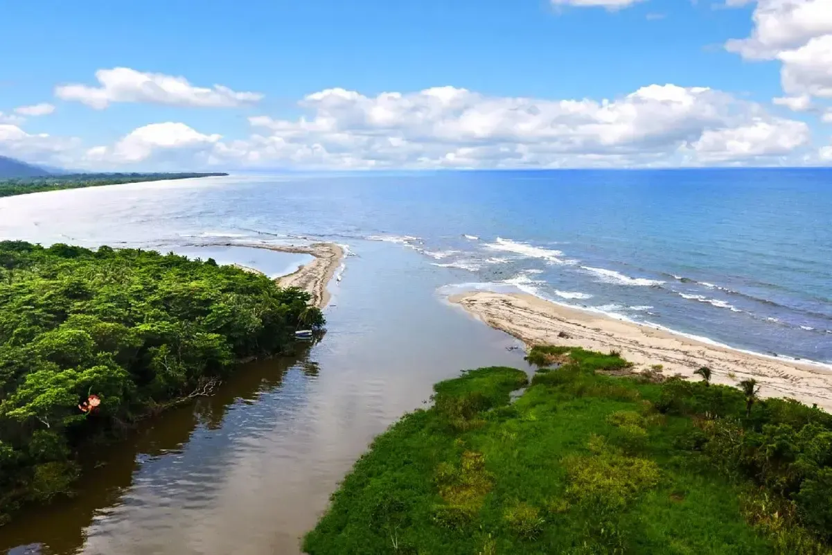 Río Don Diego en medio de hidrografía colombiana