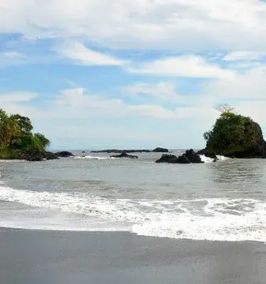 8 lugares en Colombia donde puedes hacer actividades en el agua