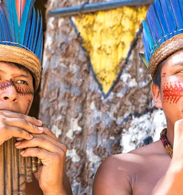 Músicos tradicionales de la Amazonía