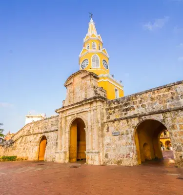 Torre-reloj-Cartagena|Monserrate-Bogota|La-Candelaria-Bogota|Medellin|Bandeja-Paisa|Gato-Botero|San-Antonio-Cali|Cristo-Rey-Cali|Zoologico-Cali|Cartagena-Ciudad|Castillo-San-Felipe-Cartagena|Santa-Marta-1|Parque-Tayrona