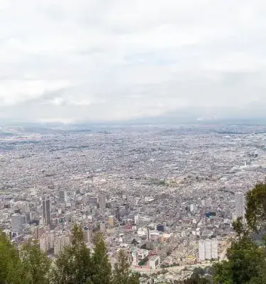 Vista panorámica de Bogotá desde el cerro de Monserrate