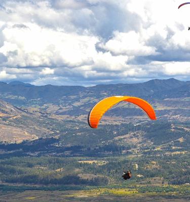 Parapente en cielos colombianos