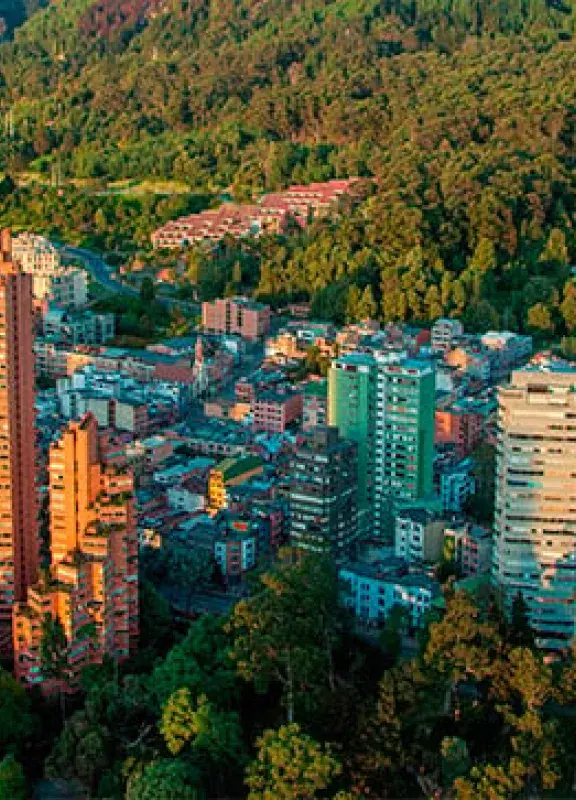 Recorrido por La Macarena, un barrio en medio del centro cultural de la capital colombiana