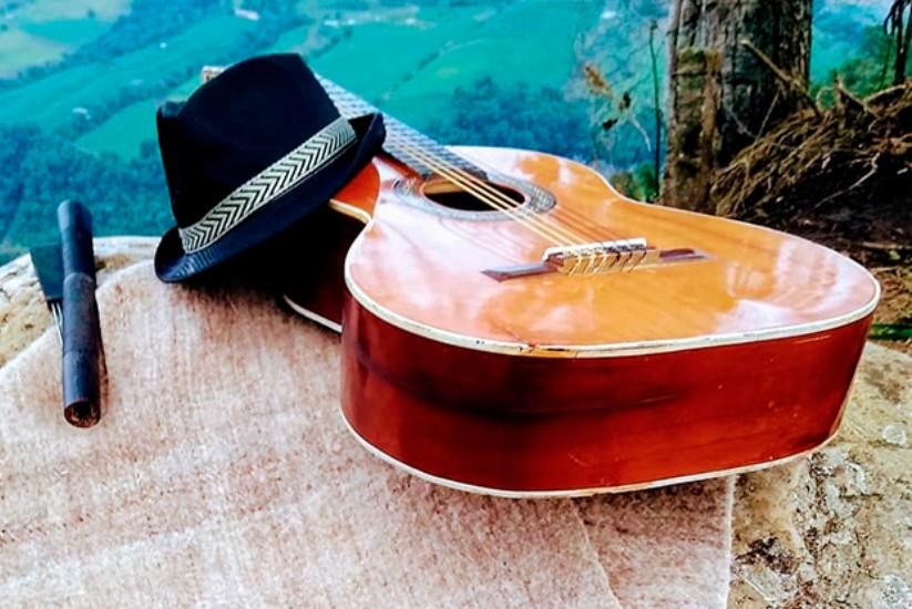 Carranga musical instruments