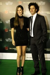 Simon Brand y su esposa Claudia Bahamón