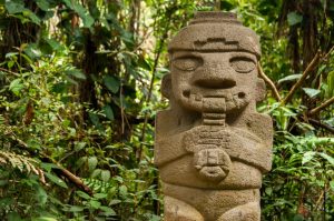 Con sus estatuas, San Agustín está en la lista de destinos turísticos para esta Semana Santa | Marca País Colombia