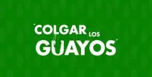Frase 'Colgar los guayos' en fondo verde, expresión que significa retirarse o dejar una actividad.